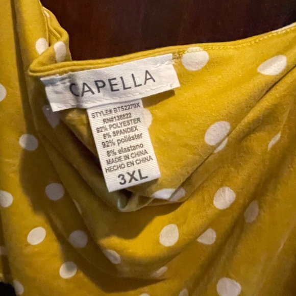 Yellow and white polka dot crop top. Size 3XL. - Picture 2 of 2